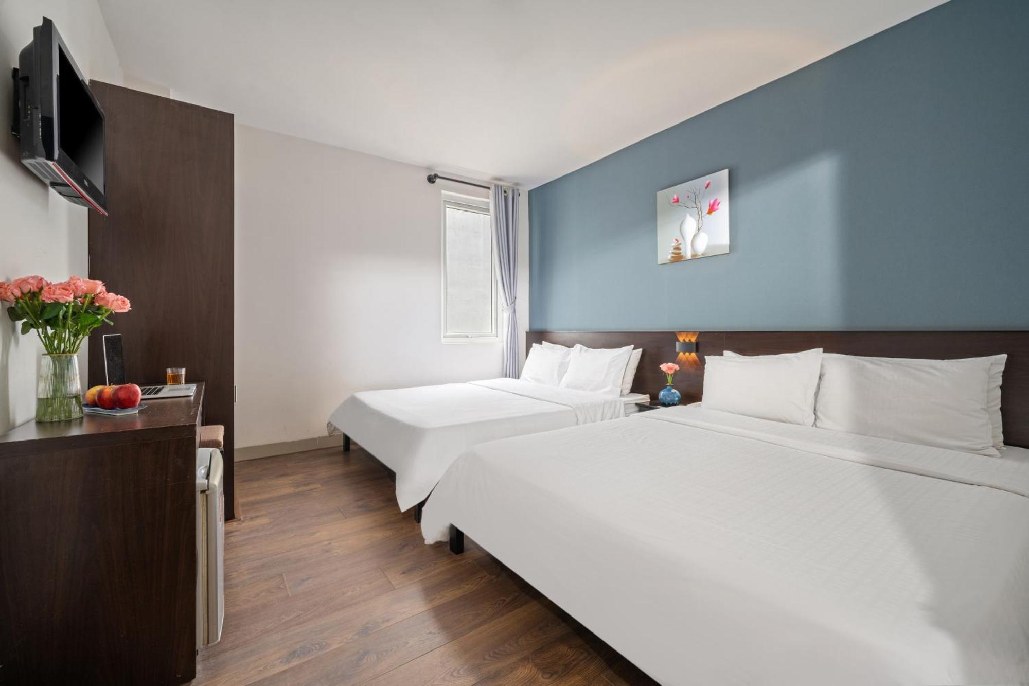 Gold Time Hotel Дананг Екстериор снимка