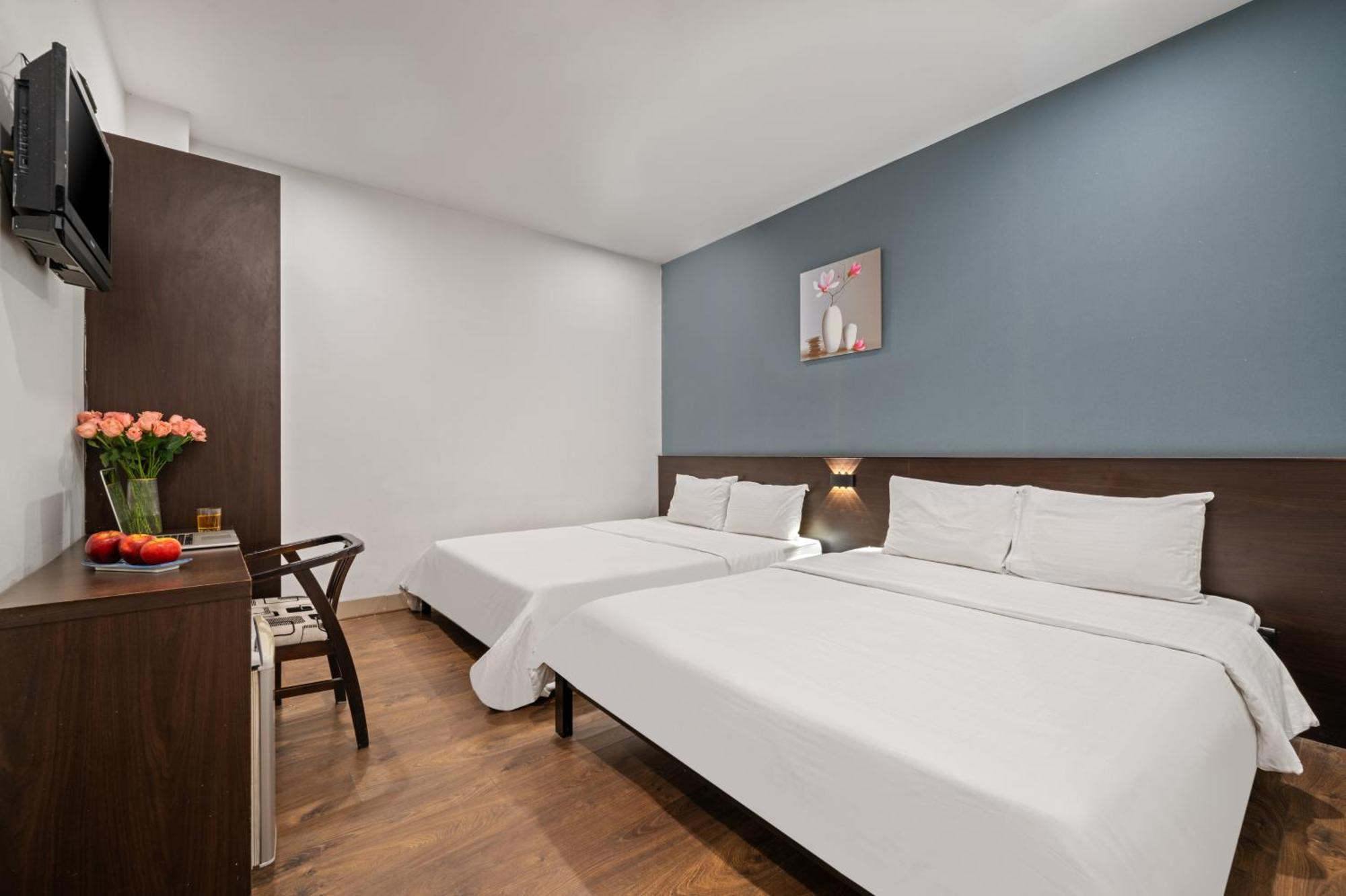 Gold Time Hotel Дананг Екстериор снимка